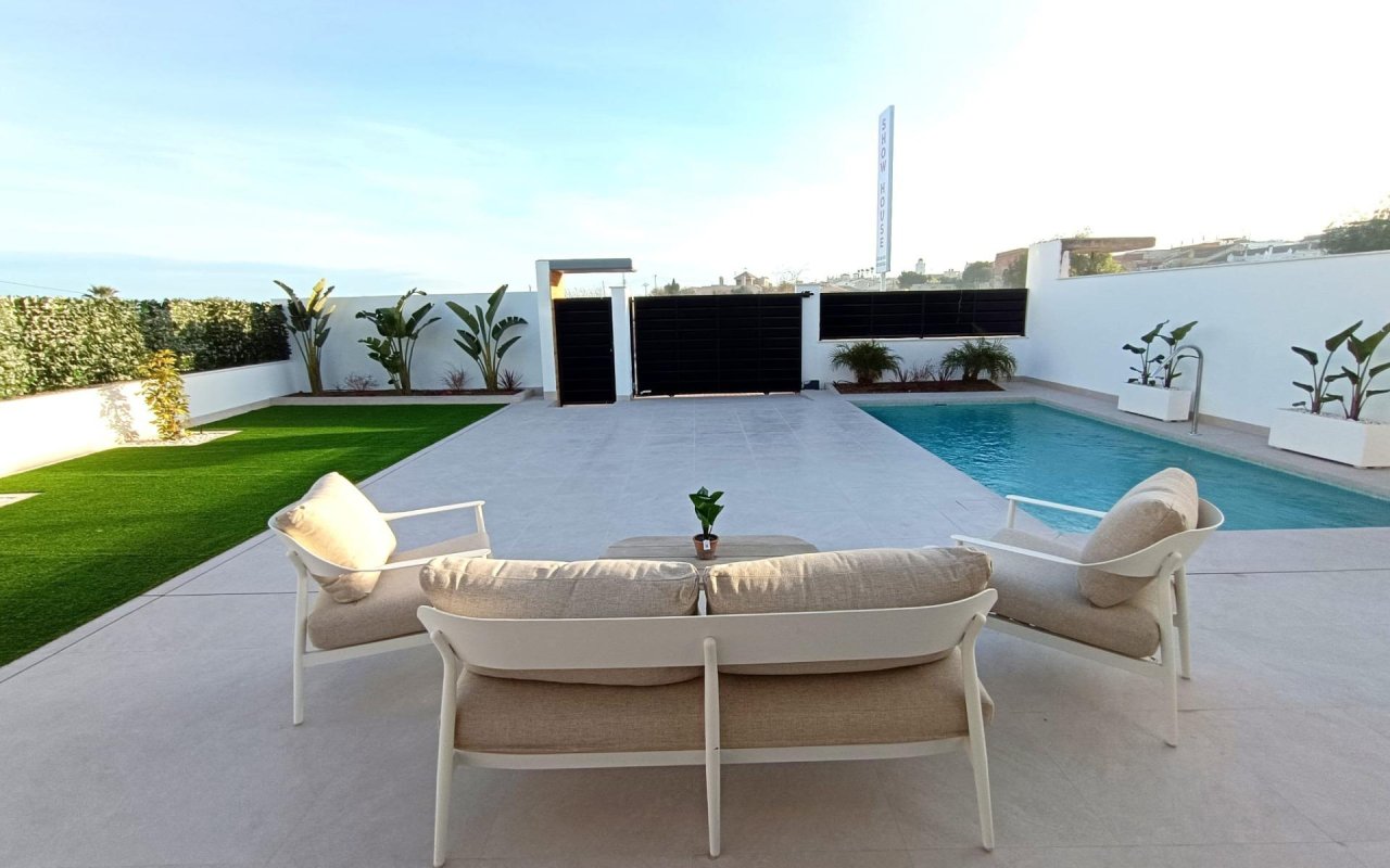 Obra nueva - Villa - Benijofar - Pueblo