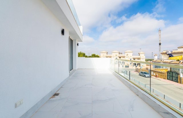 Obra nueva - Villa - Orihuela Costa - PAU 26