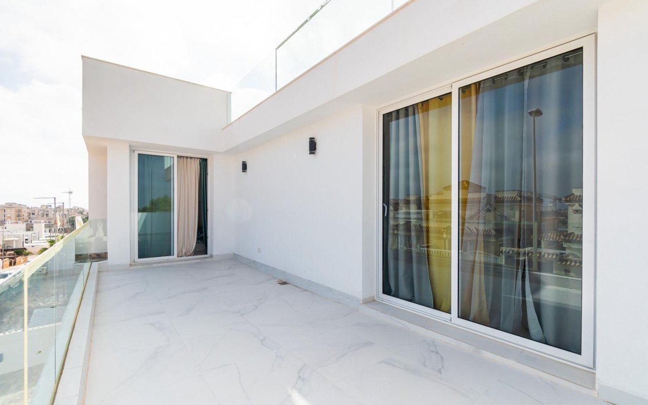 Obra nueva - Villa - Orihuela Costa - PAU 26