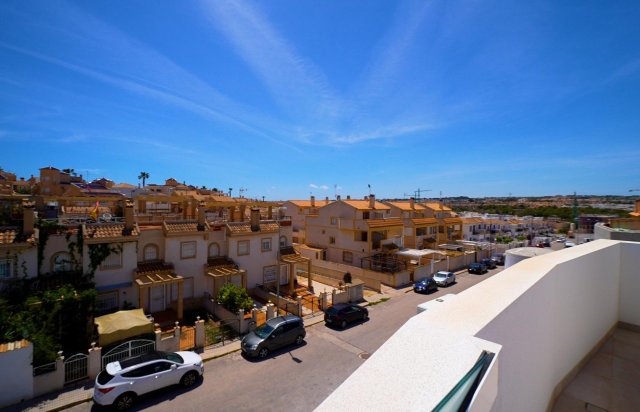 Rynek pierwotny - Villa - Orihuela Costa - Los Altos