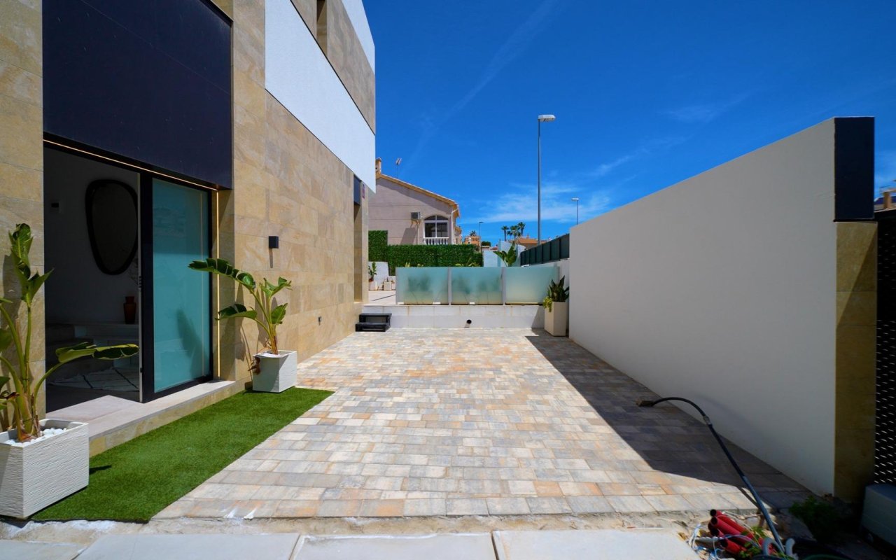 Rynek pierwotny - Villa - Orihuela Costa - Los Altos