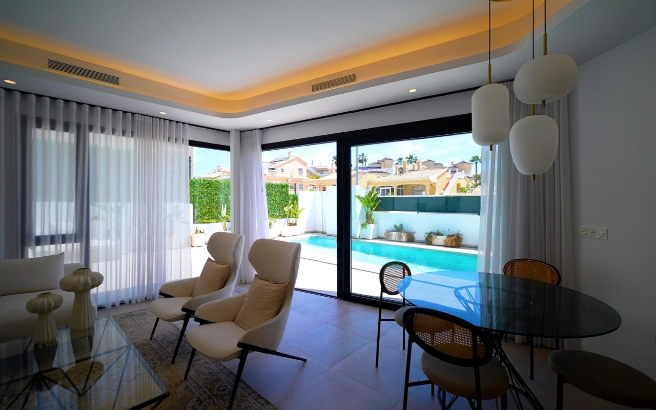 Rynek pierwotny - Villa - Orihuela Costa - Los Altos