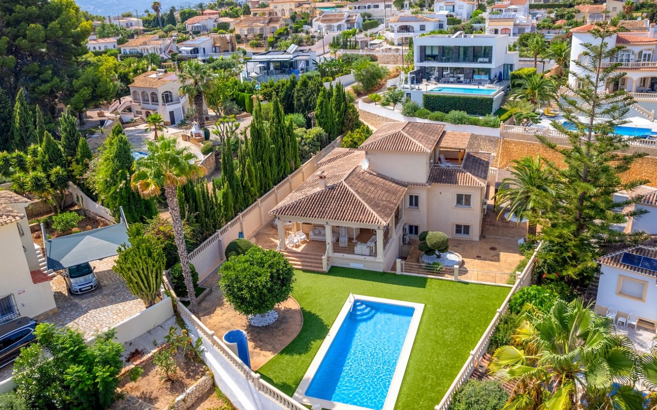 Resale - Villa - Benissa
