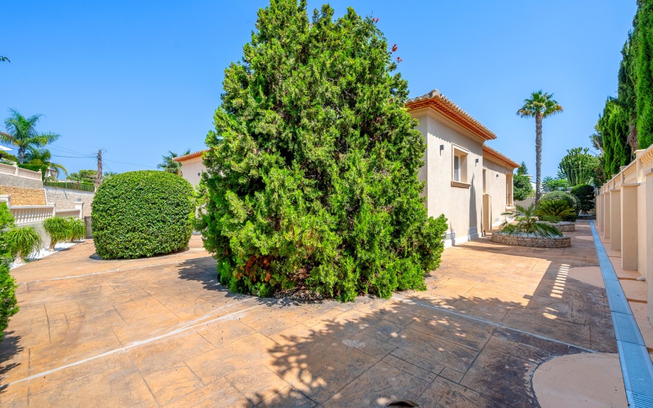 Resale - Villa - Benissa