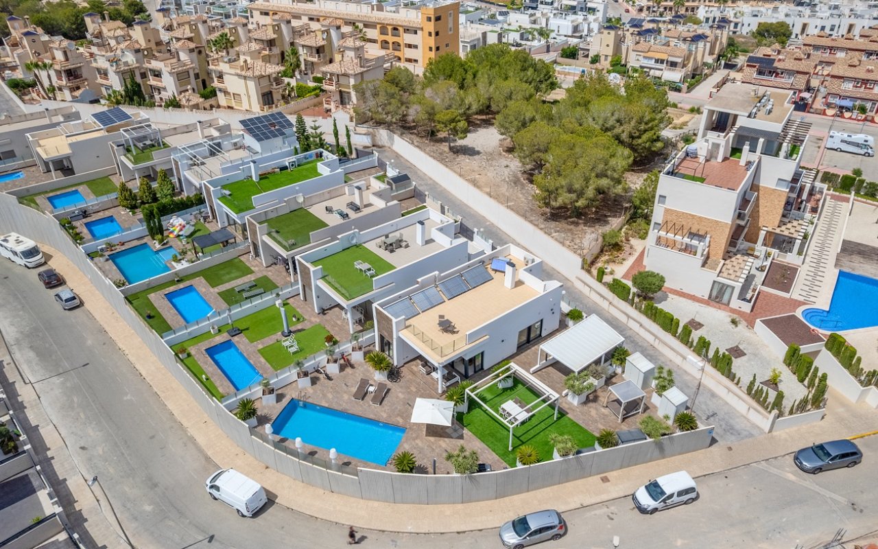 Resale - Villa - Orihuela Costa - Villamartín
