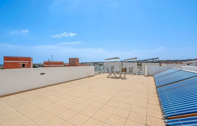 Resale - Villa - Orihuela Costa - Villamartín