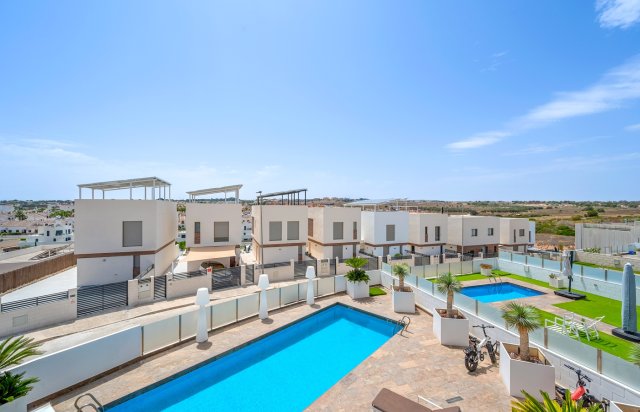 Resale - Villa - Orihuela Costa - Villamartín