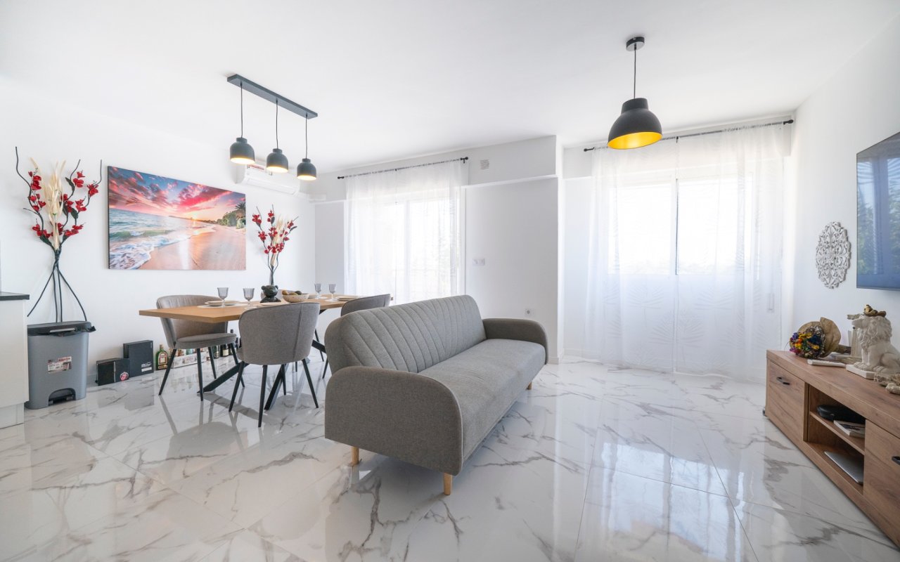 Resale - Flat - Orihuela Costa - Punta Prima