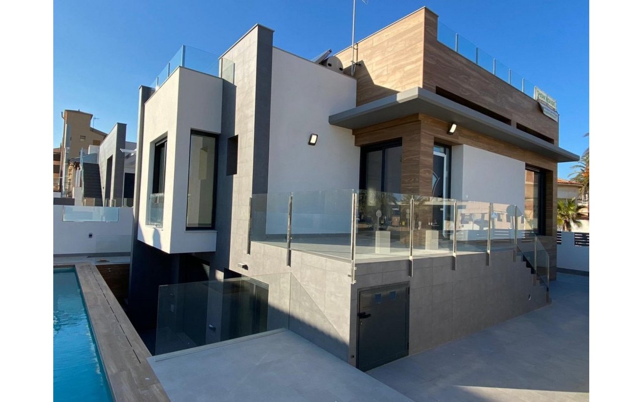 Rynek pierwotny - Villa - Torrevieja - La Mata