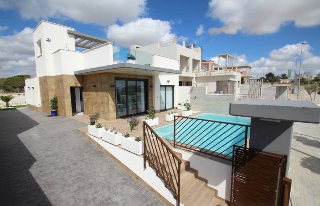 Obra nueva - Villa - San Miguel - Cerro del Sol