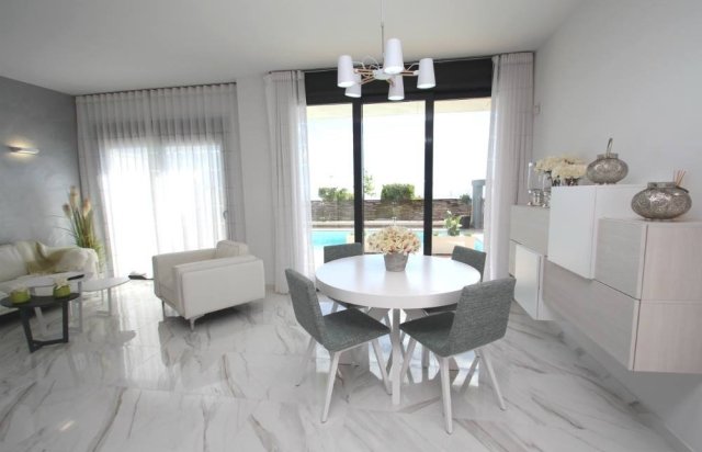 Obra nueva - Villa - San Miguel - Cerro del Sol