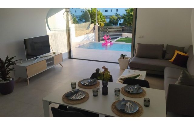 Rynek pierwotny - Villa - Orihuela Costa - PAU 8