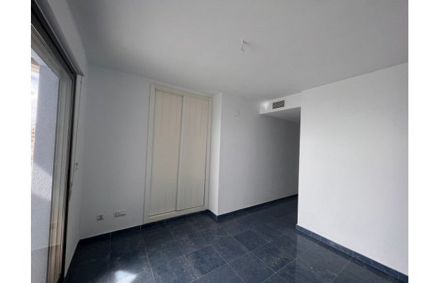 Rynek pierwotny - Daszek - Calpe - Playa La Fossa