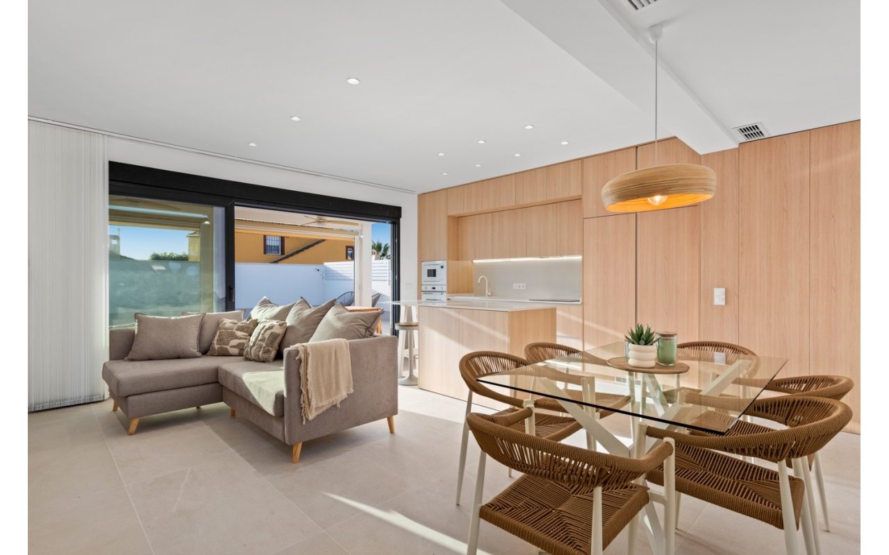 Resale - Villa - Torrevieja - El chaparral