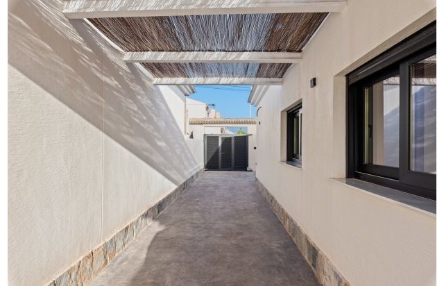 Resale - Villa - Torrevieja - El chaparral