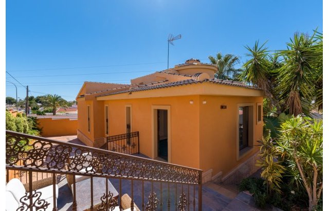 Resale - Villa - Ciudad Quesada - Rojales