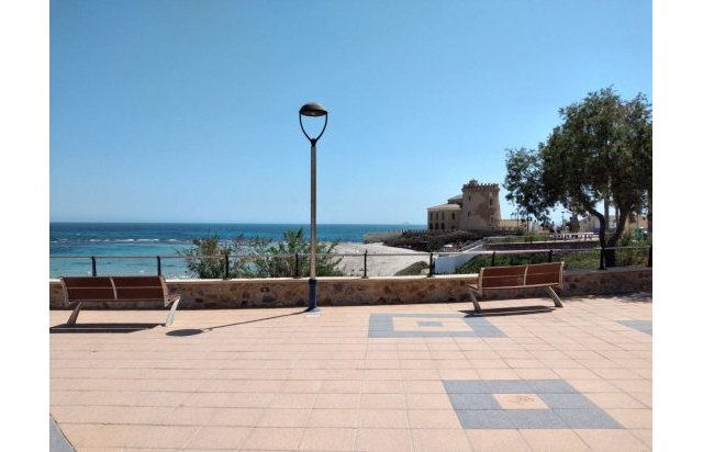 Rynek pierwotny - Villa - Pilar de la Horadada - Las Higuericas