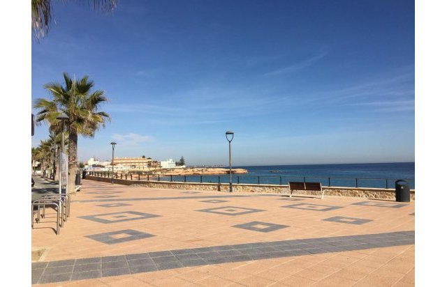 Rynek pierwotny - Villa - Pilar de la Horadada - Las Higuericas