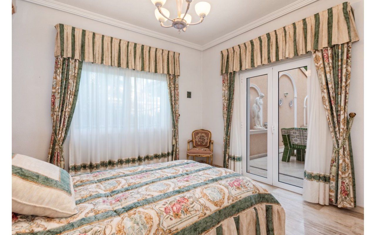 Rynek wtórny - Szalet - Ciudad Quesada - Rojales - Doña pepa