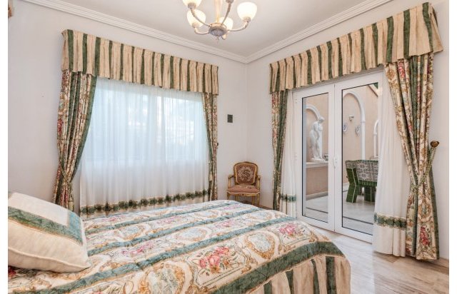 Rynek wtórny - Szalet - Ciudad Quesada - Rojales - Doña pepa