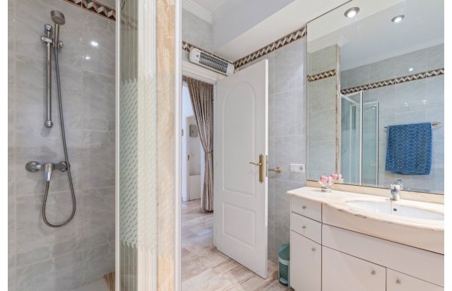 Rynek wtórny - Szalet - Ciudad Quesada - Rojales - Doña pepa