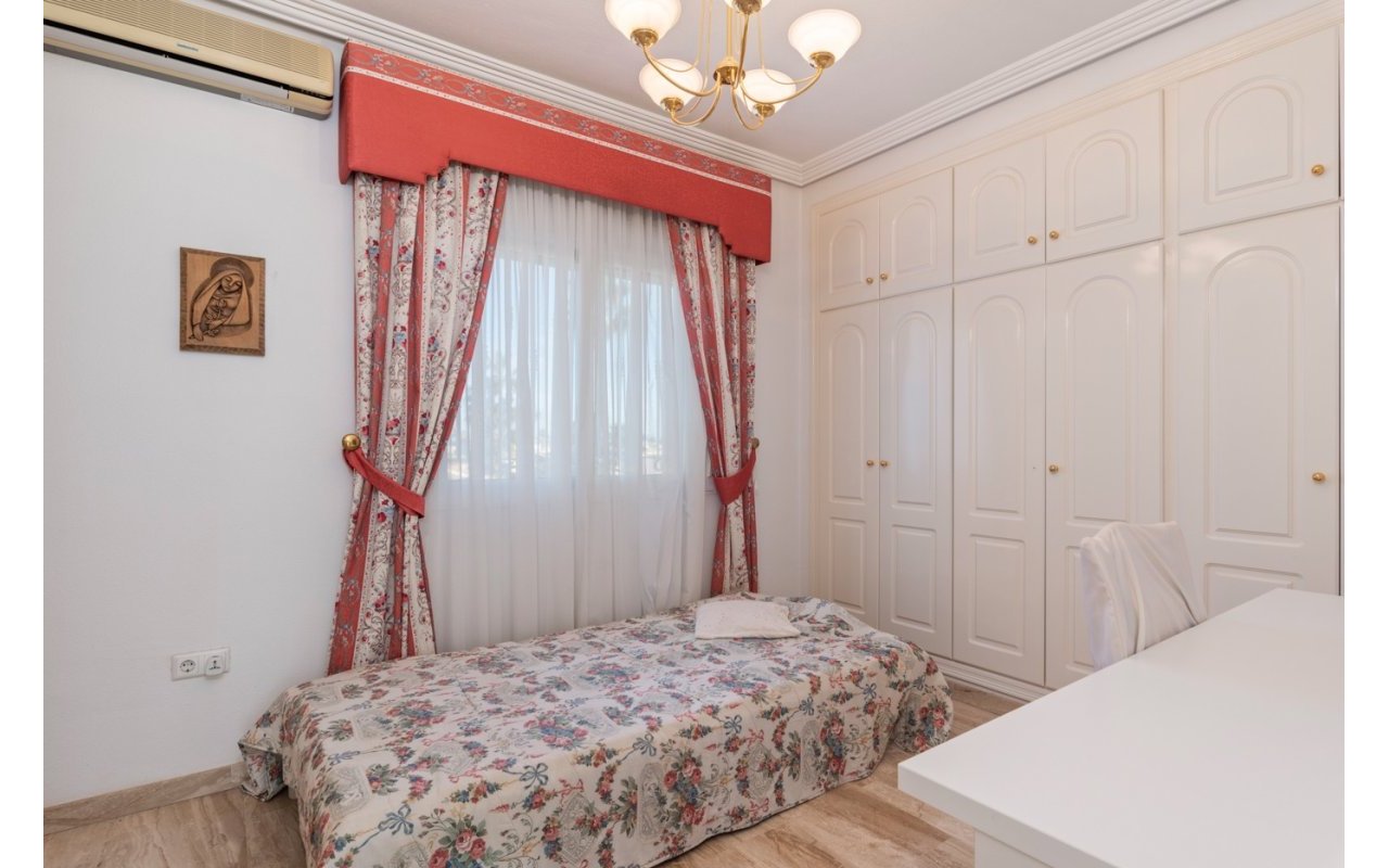 Rynek wtórny - Szalet - Ciudad Quesada - Rojales - Doña pepa