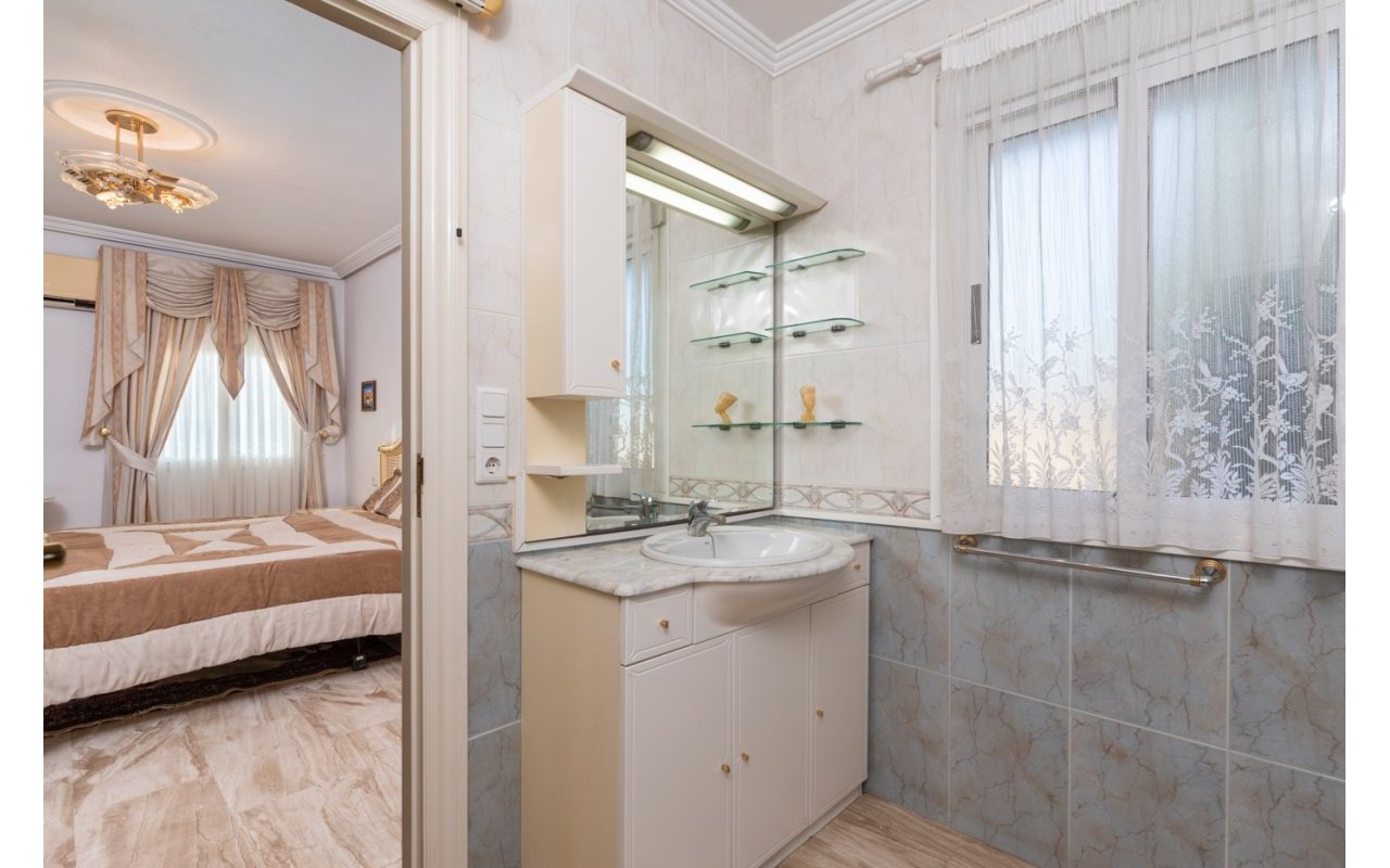 Rynek wtórny - Szalet - Ciudad Quesada - Rojales - Doña pepa