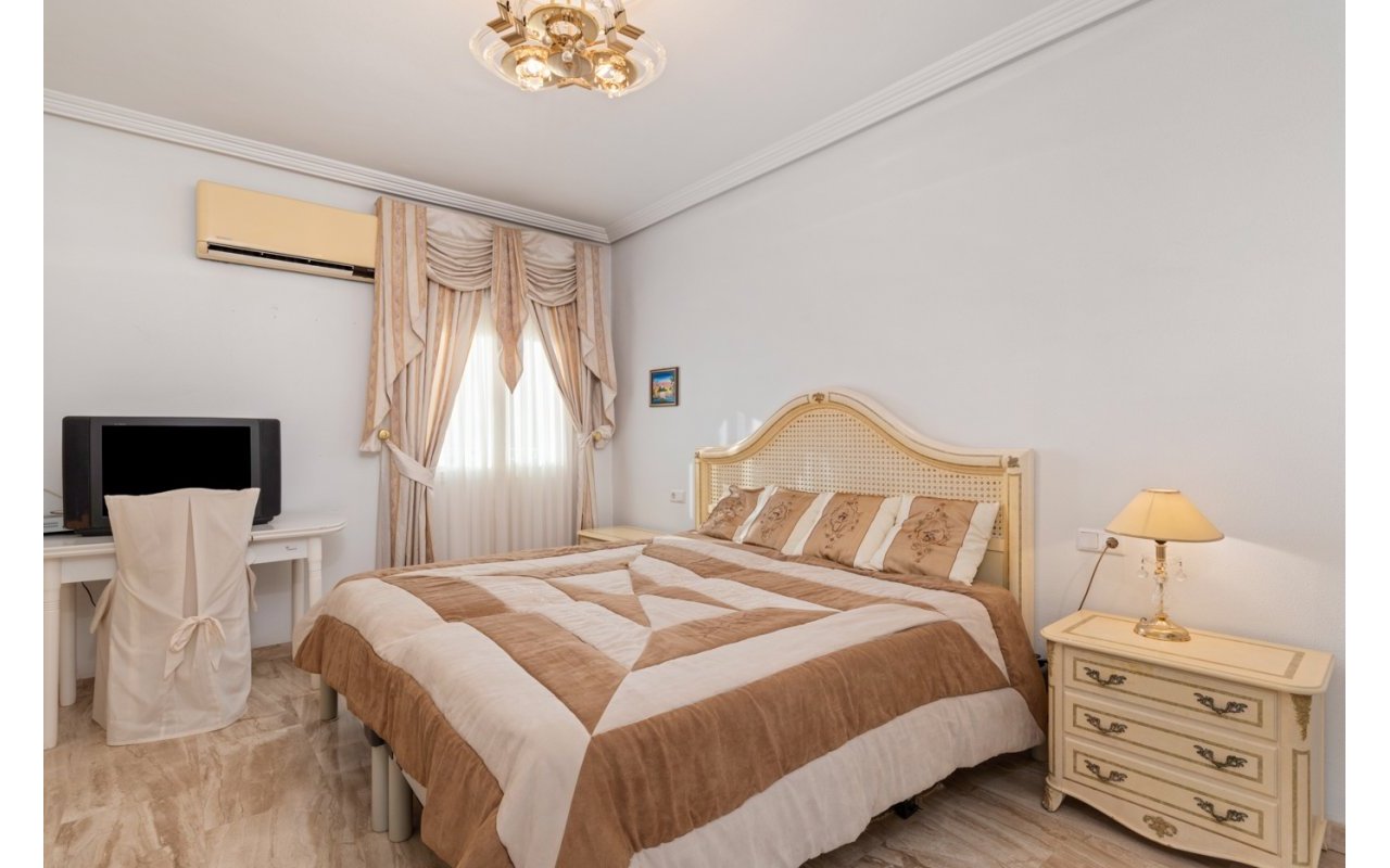 Rynek wtórny - Szalet - Ciudad Quesada - Rojales - Doña pepa