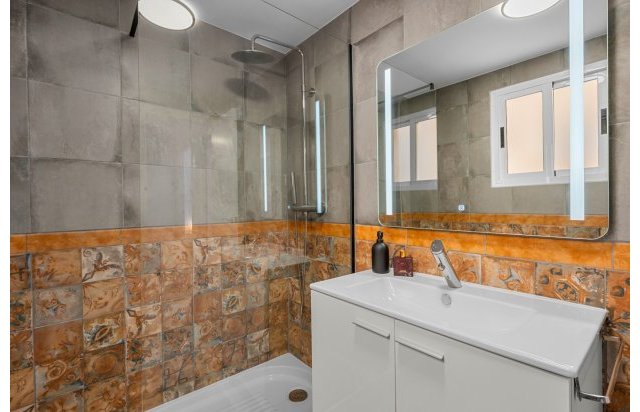 Reventa - Piso - LOS URRUTIAS - ESTRELLA DE MAR