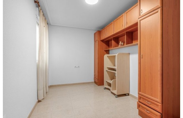 Resale - Apartment - Torrevieja