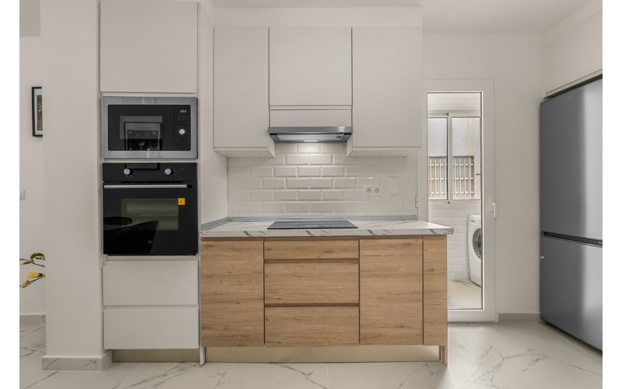 Resale - Apartment - Torrevieja - Playa de El Cura