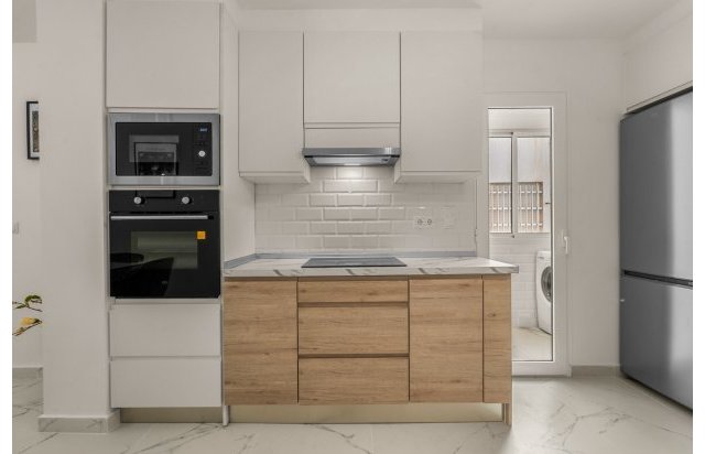 Resale - Apartment - Torrevieja - Playa de El Cura