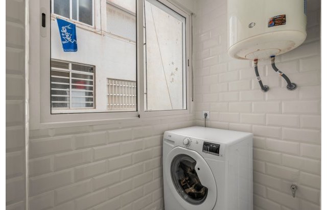 Resale - Apartment - Torrevieja - Playa de El Cura