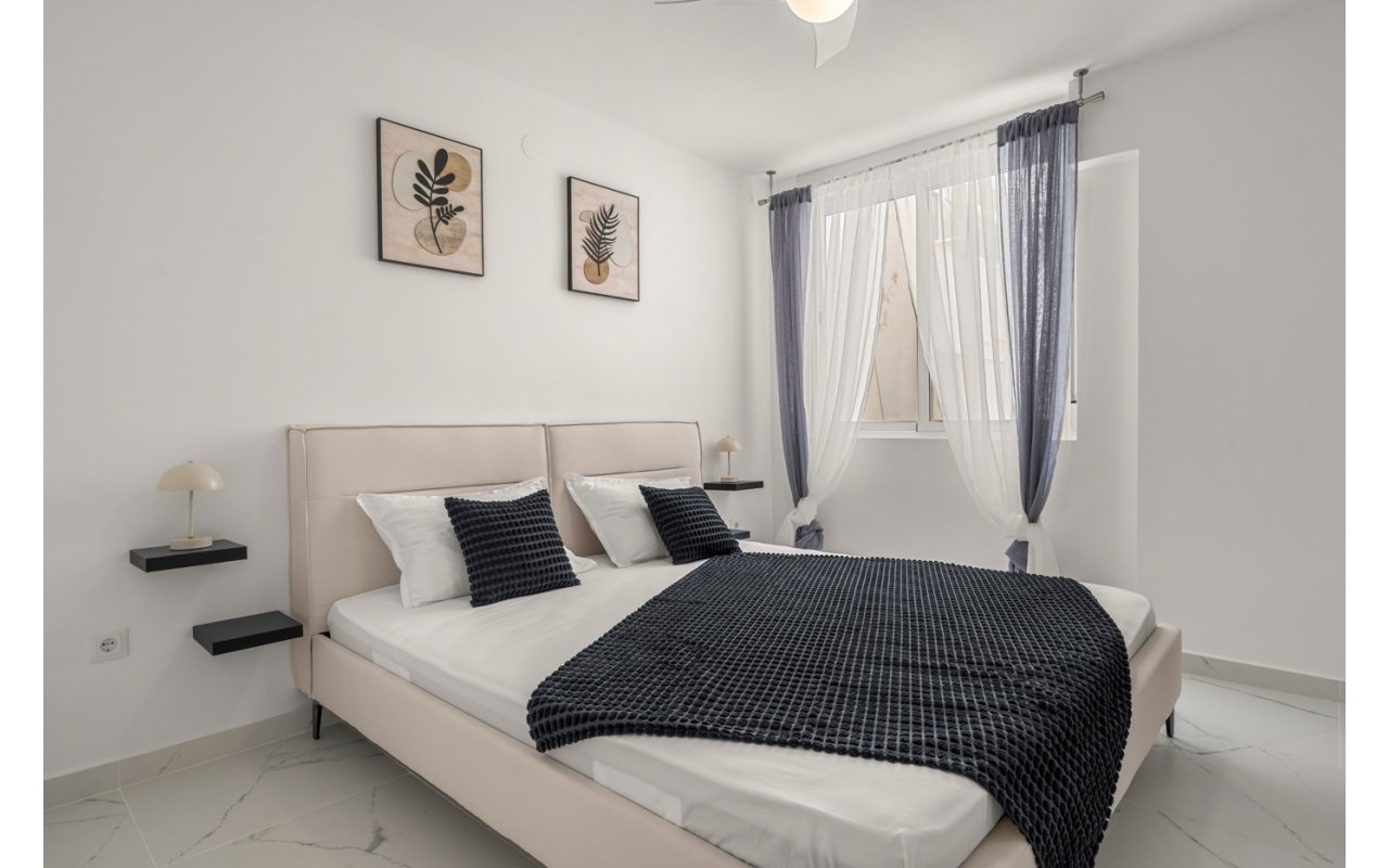 Resale - Apartment - Torrevieja - Playa de El Cura
