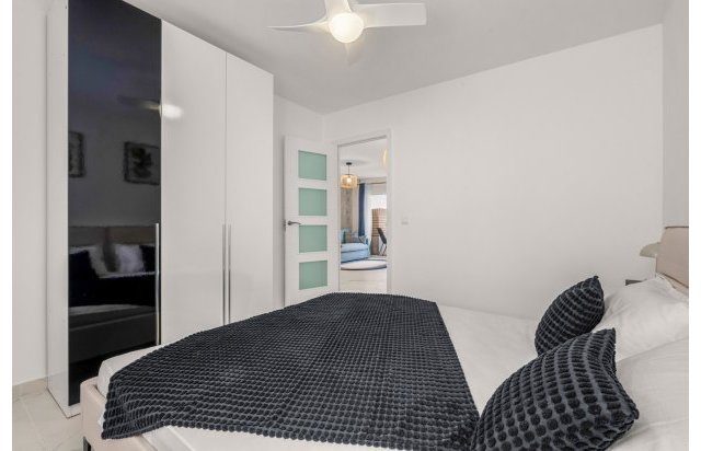 Resale - Apartment - Torrevieja - Playa de El Cura