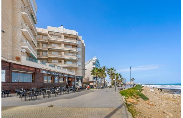 Resale - Apartment - Torrevieja - Playa de El Cura
