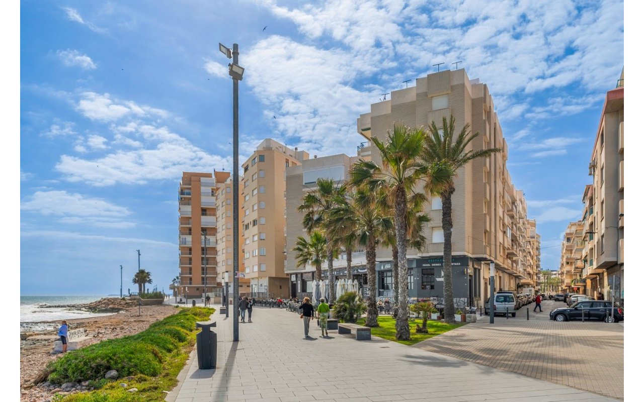 Resale - Apartment - Torrevieja - Playa de El Cura