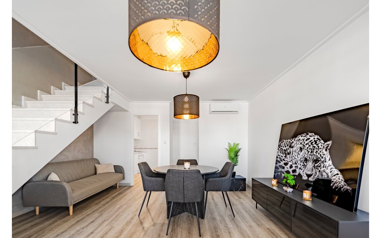 Resale - Townhouse - Los Balcones