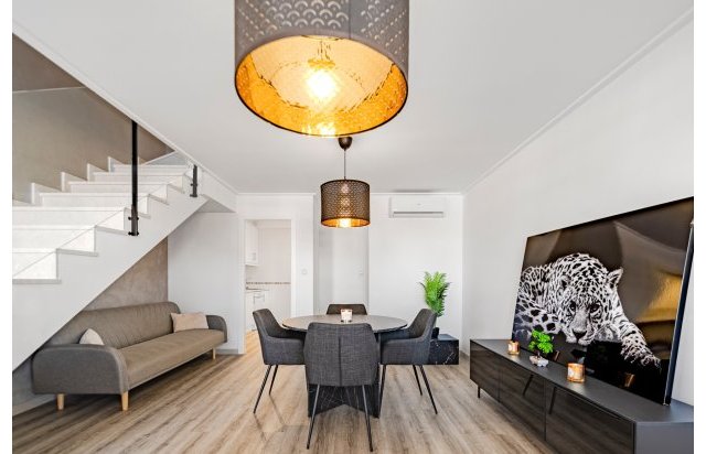 Resale - Townhouse - Los Balcones