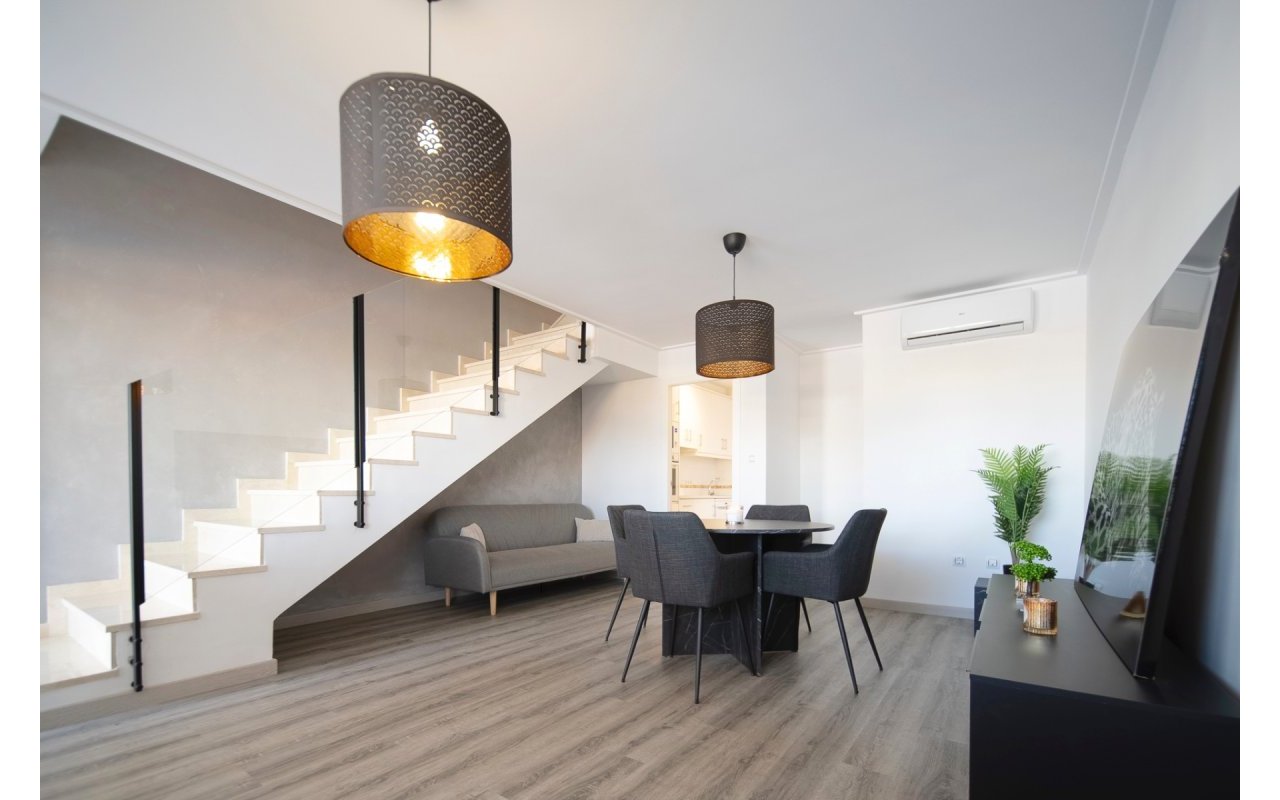 Resale - Townhouse - Los Balcones