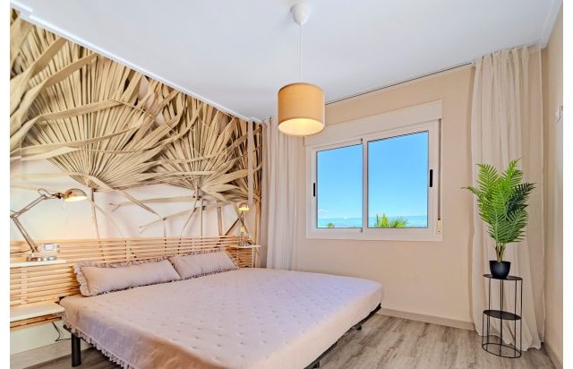Resale - Townhouse - Los Balcones