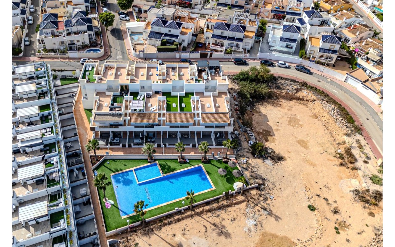 Resale - Townhouse - Los Balcones