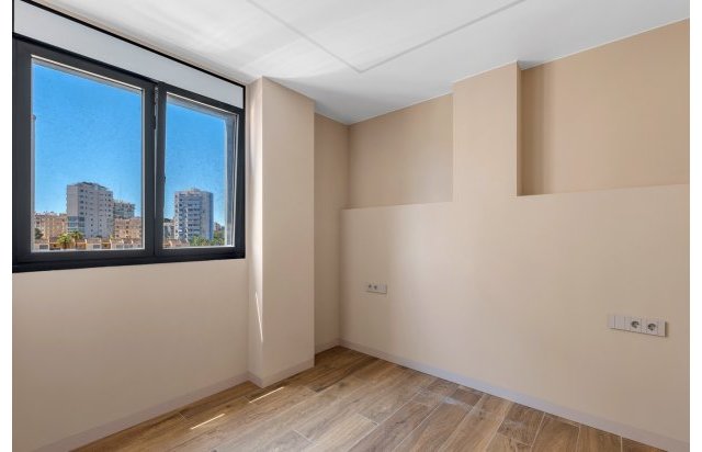 Obra nueva - Piso - Guardamar del Segura - Puerto Deportivo