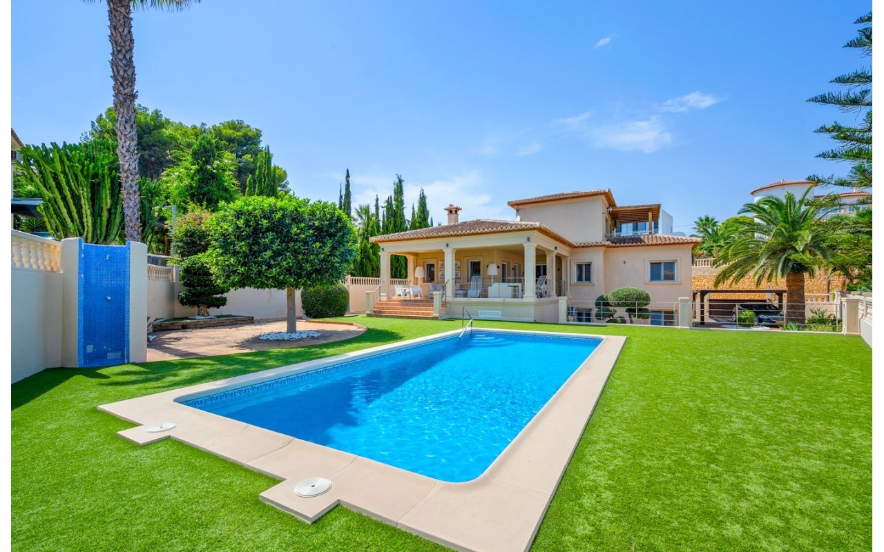 Resale - Villa - Benissa