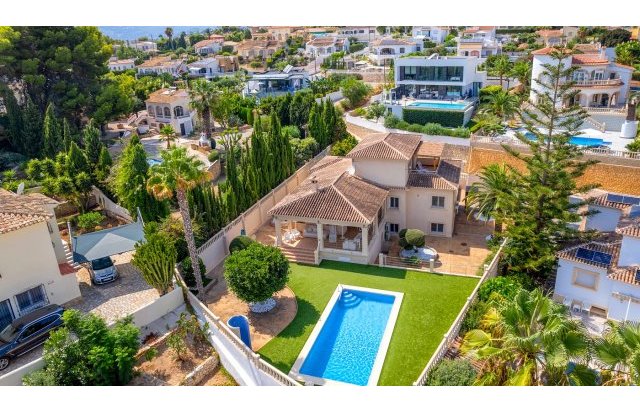 Resale - Villa - Benissa
