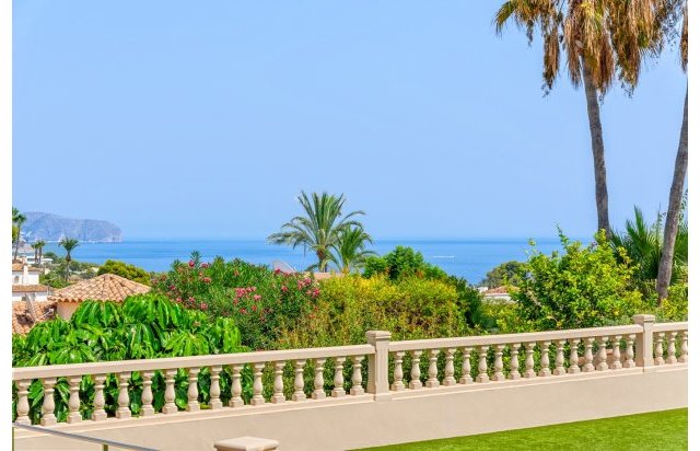 Resale - Villa - Benissa