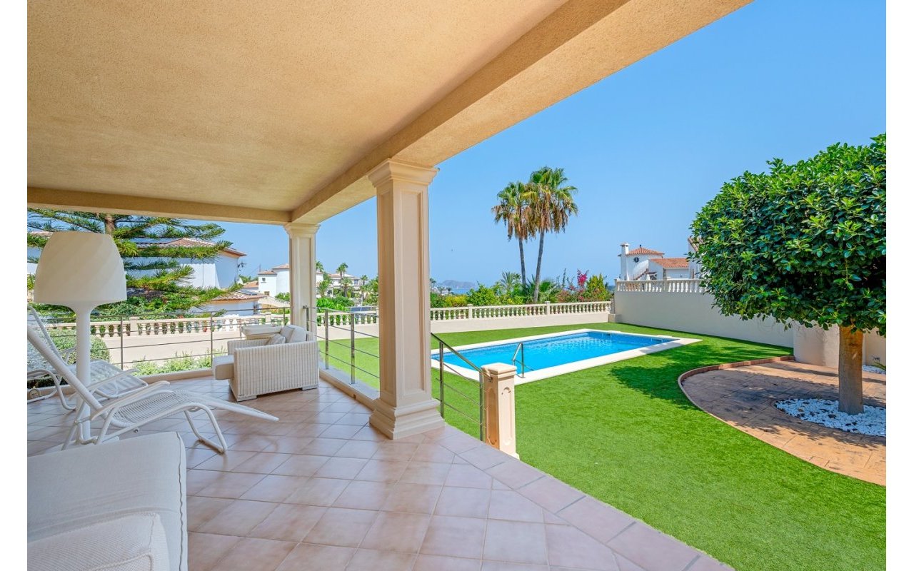 Resale - Villa - Benissa