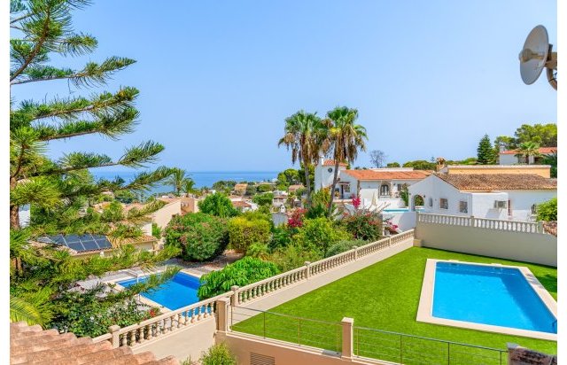 Resale - Villa - Benissa