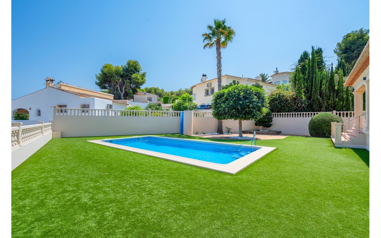 Resale - Villa - Benissa