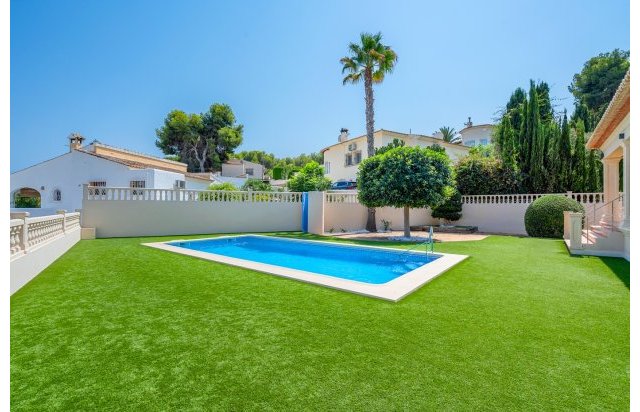 Resale - Villa - Benissa